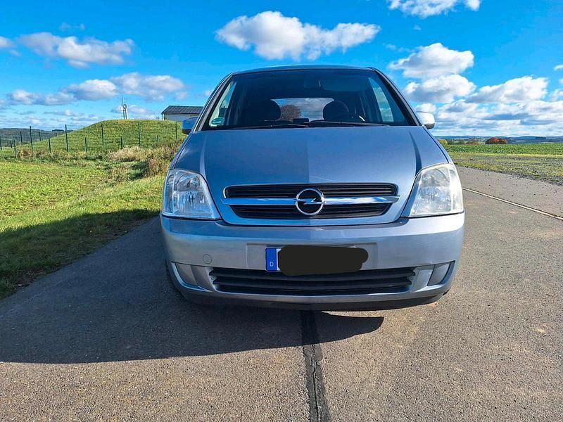 Silber Gebraucht 2005 Opel Meriva Van / Kleinbus | 1.850 € (Guter Preis) - Bild 1/4