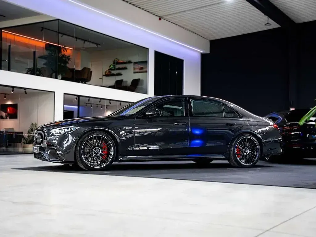 Gebraucht Mercedes S63 AMG AMG 802 PS (589 kW) 2024 Grau Limousine