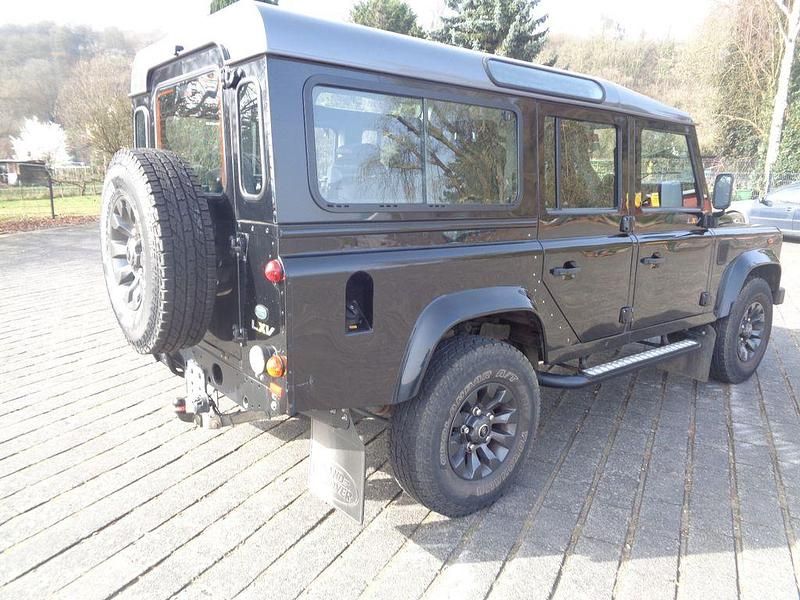 Gebraucht Land Rover Defender 122 PS (89 kW) 2013 Schwarz SUV