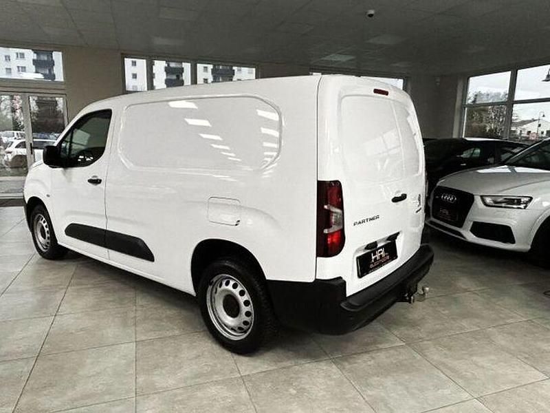 Gebraucht Peugeot Partner Premium 131 PS (96 kW) 2021 Lack weiss banquise/typ aussen Van / Kleinbus