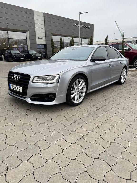 Gebraucht Audi S8 plus Ambiente 605 PS (444 kW) 2016 Silber Limousine