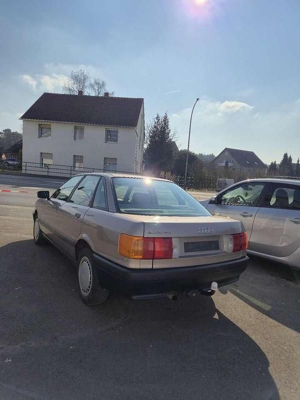 Gebraucht Audi 80 73 PS (53 kW) 1986 Gold Limousine
