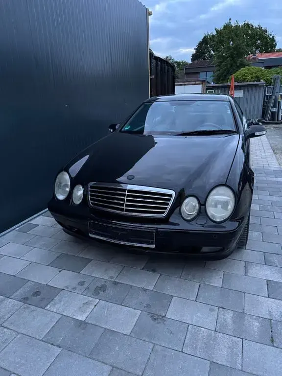 Gebraucht Mercedes CLK430 Avantgarde 279 PS (205 kW) 2000 Schwarz Coupé