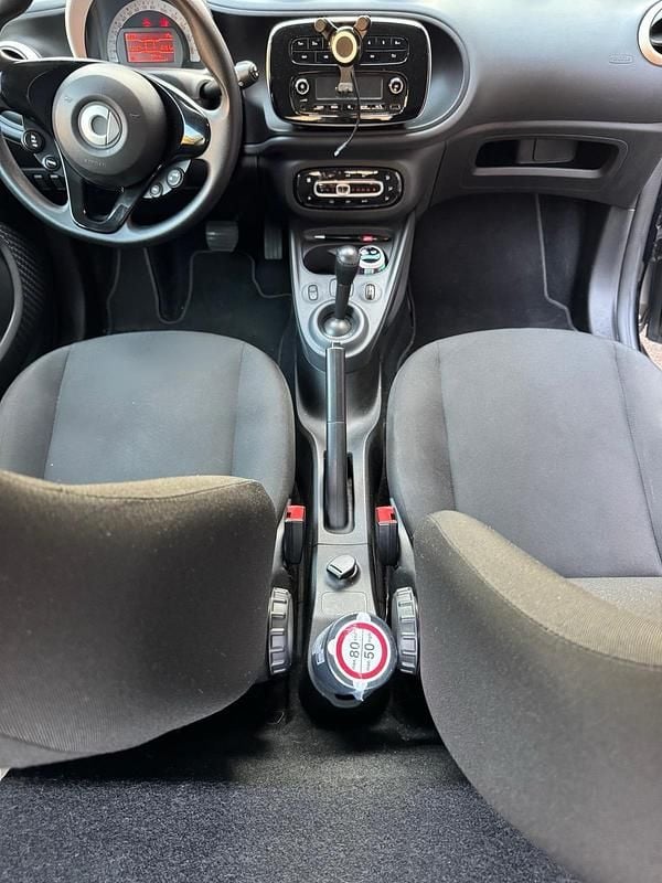 Gebraucht Smart ForTwo Coupé 71 PS (52 kW) 2017 Grau Coupé