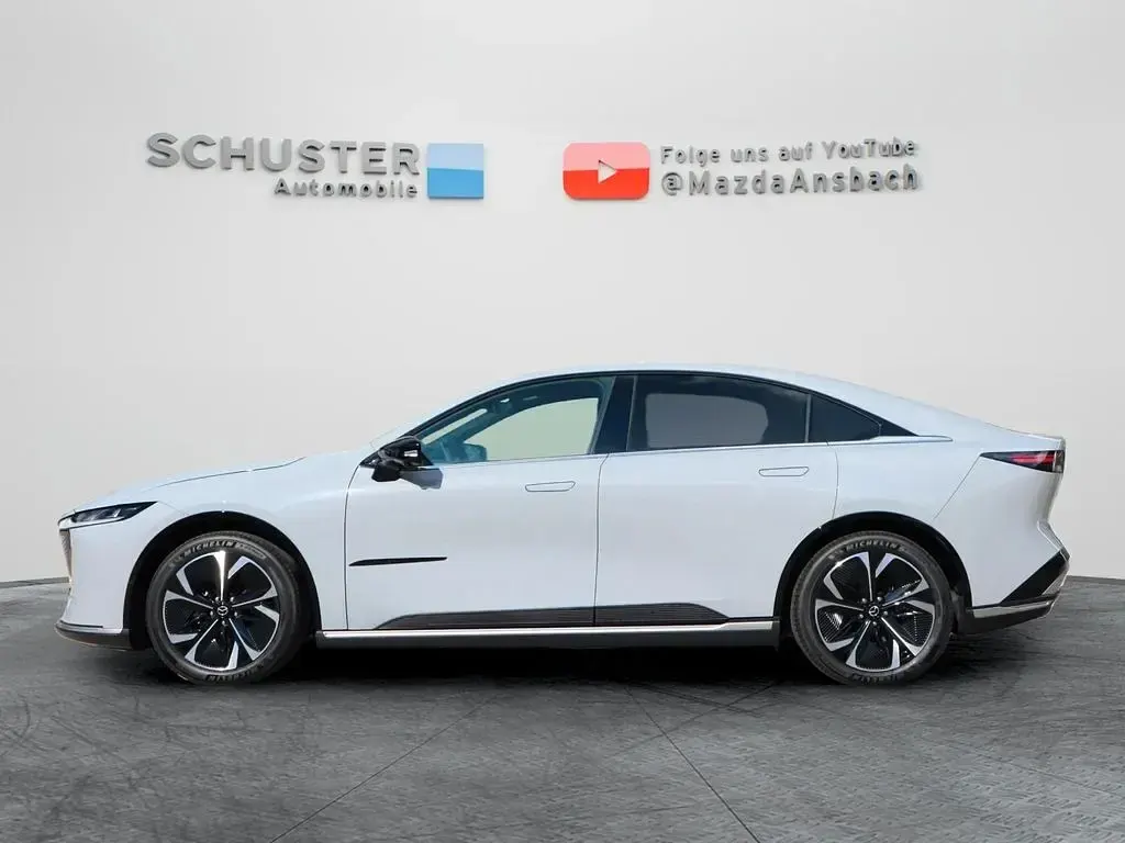 Neu Mazda 6e Takumi-Line 189 kW (258 PS) 2026 Grau Limousine