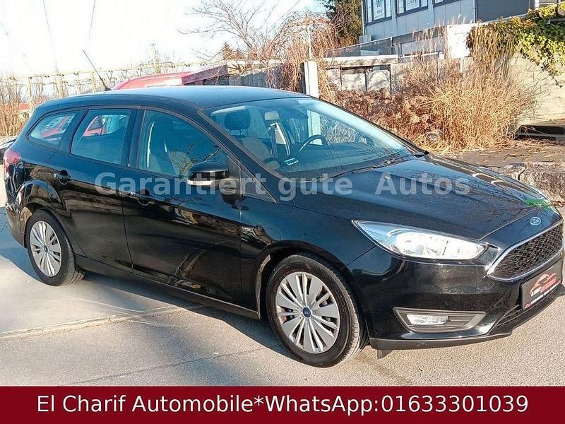 Gebraucht Ford Focus Business Edition 125 PS (91 kW) 2015 Pantherschwarz metallic Kombi