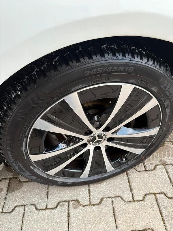 Gebraucht Mercedes 220 2019 Weiß Limousine