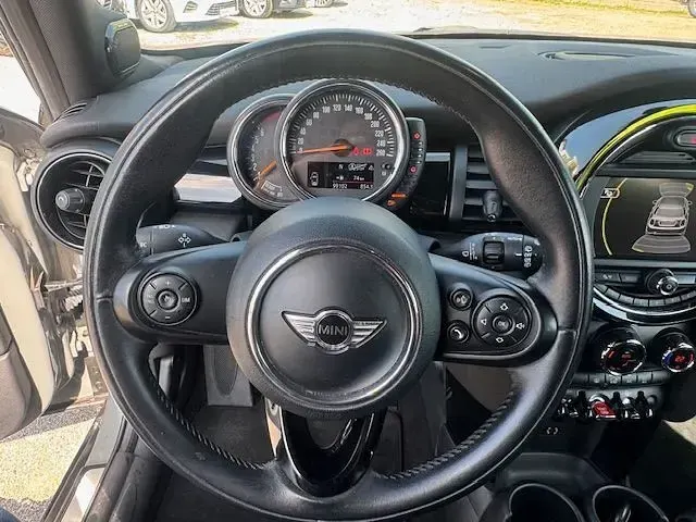 Używany Mini Cooper 136 KM (100 kW) 2015 Szary Hatchback