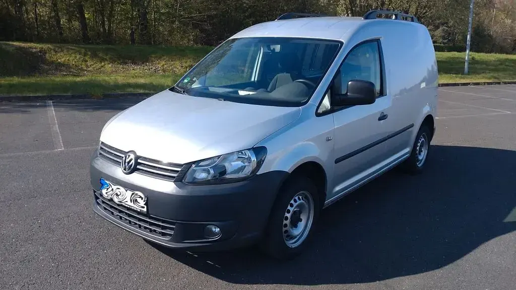 Usata VW Caddy 75 CV (55 kW) 2010 Argento Monovolume