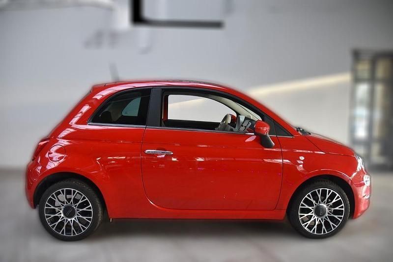 Rot Gebraucht 2023 Fiat 500 Dolcevita | 13.140 € (Fairer Preis) - Bild 1/4