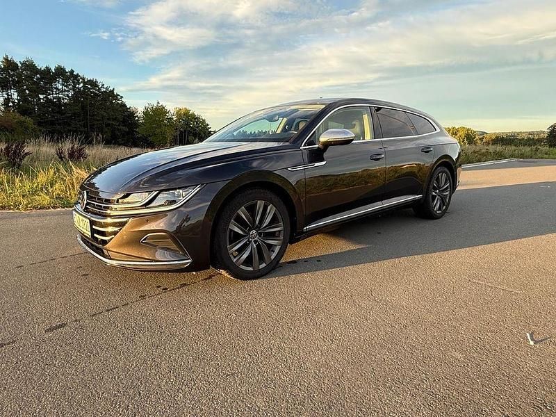 Grau Gebraucht 2022 VW Arteon Elegance Kombi | 26.399 € (Superpreis) - Bild 1/4