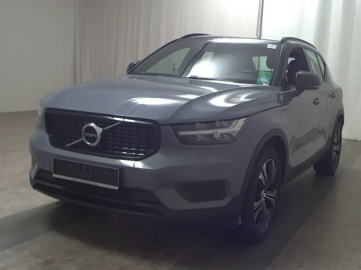 Gebraucht Volvo XC40 R-Design 211 PS (155 kW) 2021 Grau SUV