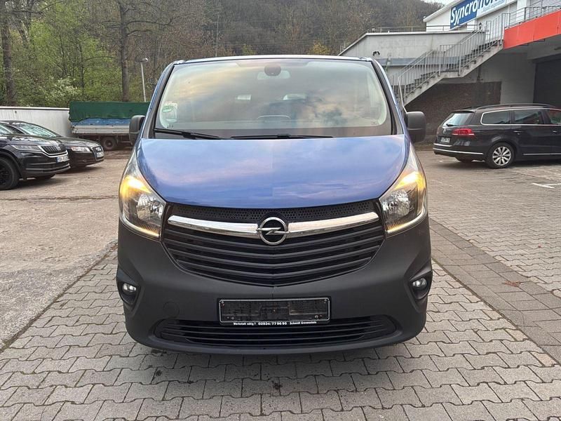 Gebraucht Opel Vivaro 140 PS (102 kW) 2014 Blau Van / Kleinbus