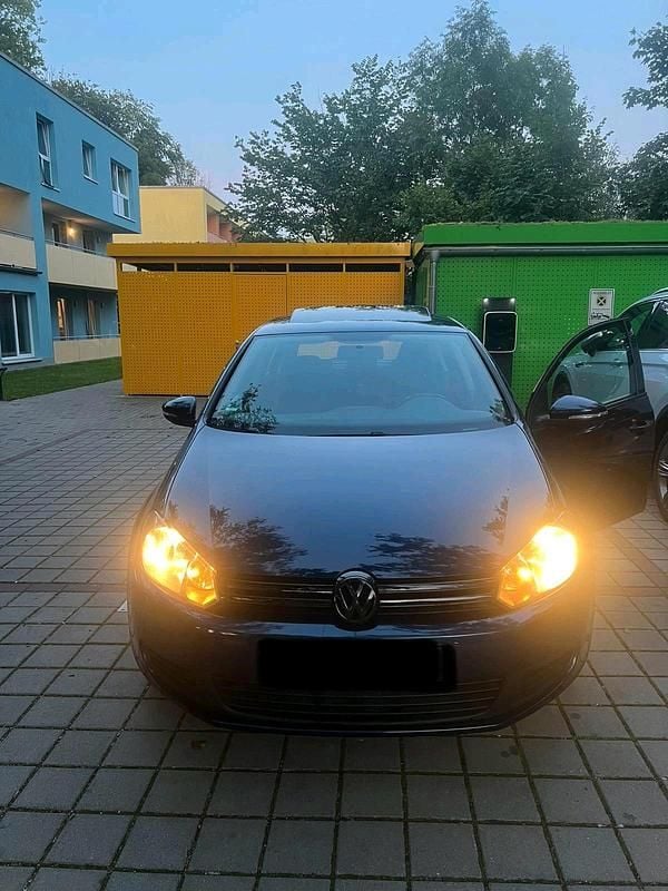 Blau Gebraucht 2009 VW Golf VI Limousine | 4.850 € (Guter Preis) - Bild 1/4