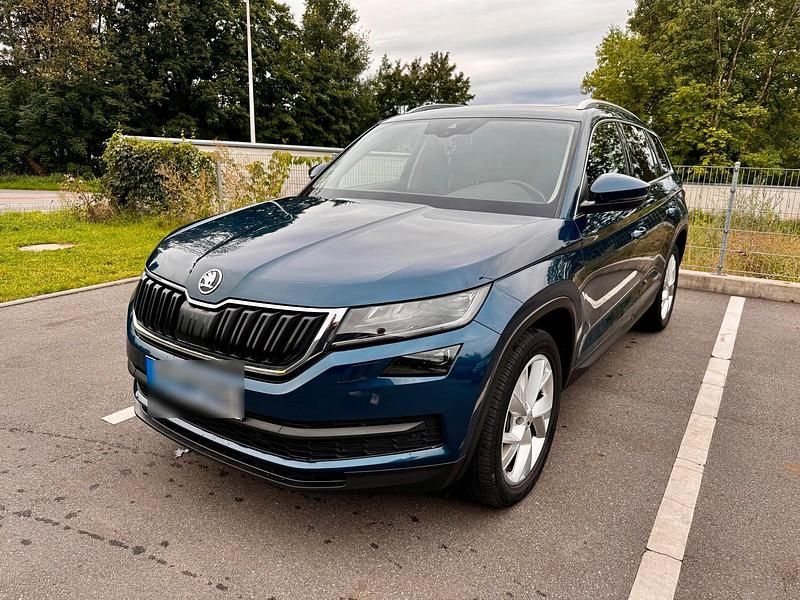 Blau Gebraucht 2017 Skoda Kodiaq Style SUV | 18.990 € (Fairer Preis) - Bild 1/4