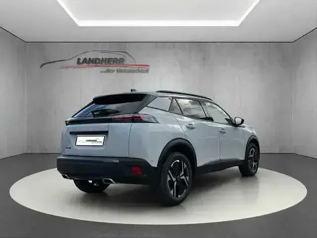 Neu Peugeot 2008 Allure 131 PS (96 kW) 2025 Weiß SUV