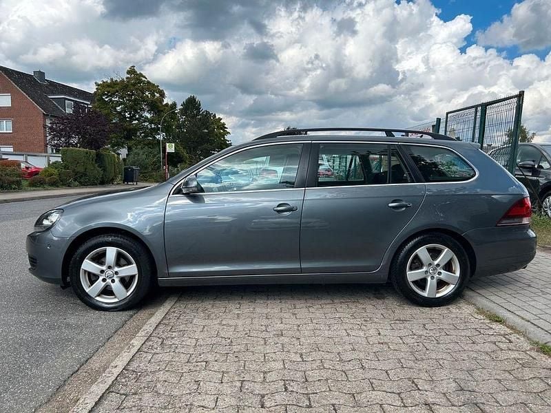 Gebraucht VW Golf VI Comfortline 105 PS (77 kW) 2010 Grau Kleinwagen