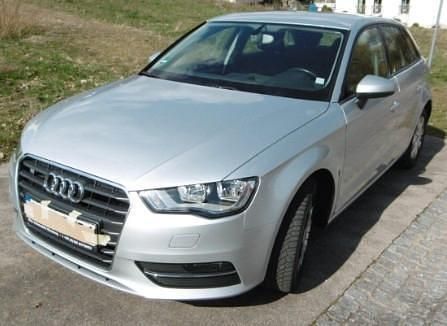 Silber Gebraucht 2013 Audi A3 Sportback Kleinwagen | 8.350 € (Etwas zu teuer) - Bild 1/4