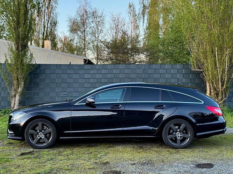 Gebraucht Mercedes CLS350 Shooting Brake 265 PS (194 kW) 2013 Schwarz Kombi