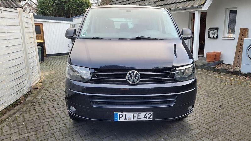 Gebraucht VW Multivan 140 PS (102 kW) 2012 Schwarz Van