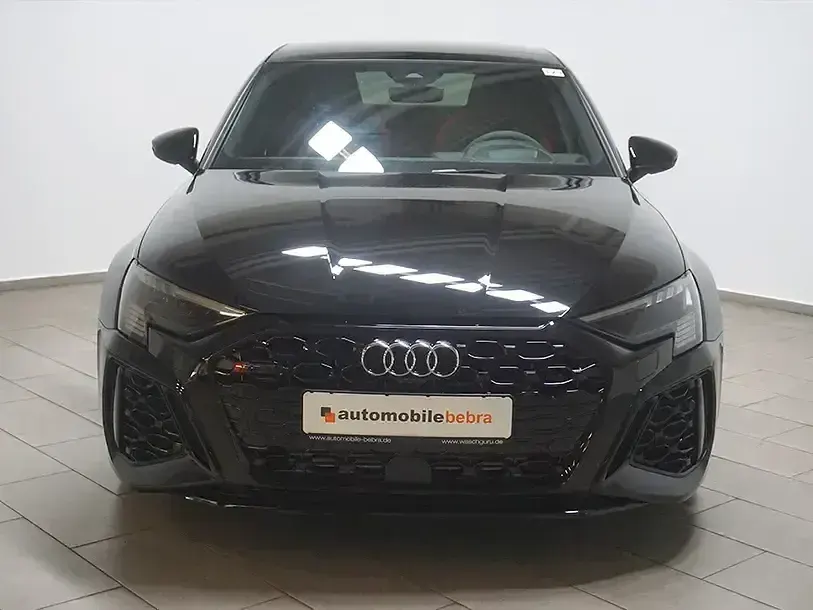 Gebraucht Audi RS3 Sport 400 PS (294 kW) 2022 Mythosschwarz Limousine