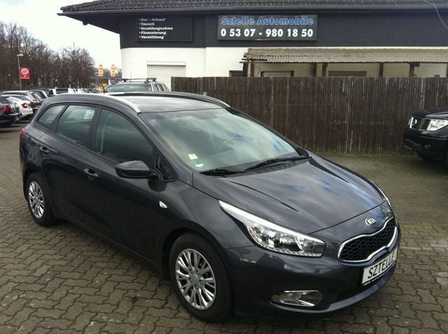 Gebraucht Kia Ceed 128 PS (94 kW) 2015 Grau Kleinwagen