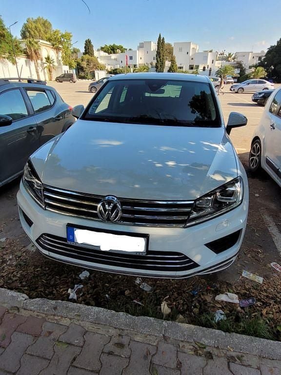Gebraucht VW Touareg 262 PS (192 kW) 2017 Weiß SUV