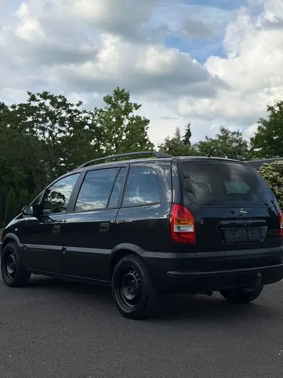 Gebraucht Opel Zafira 125 PS (91 kW) 2001 Schwarz Van / Kleinbus