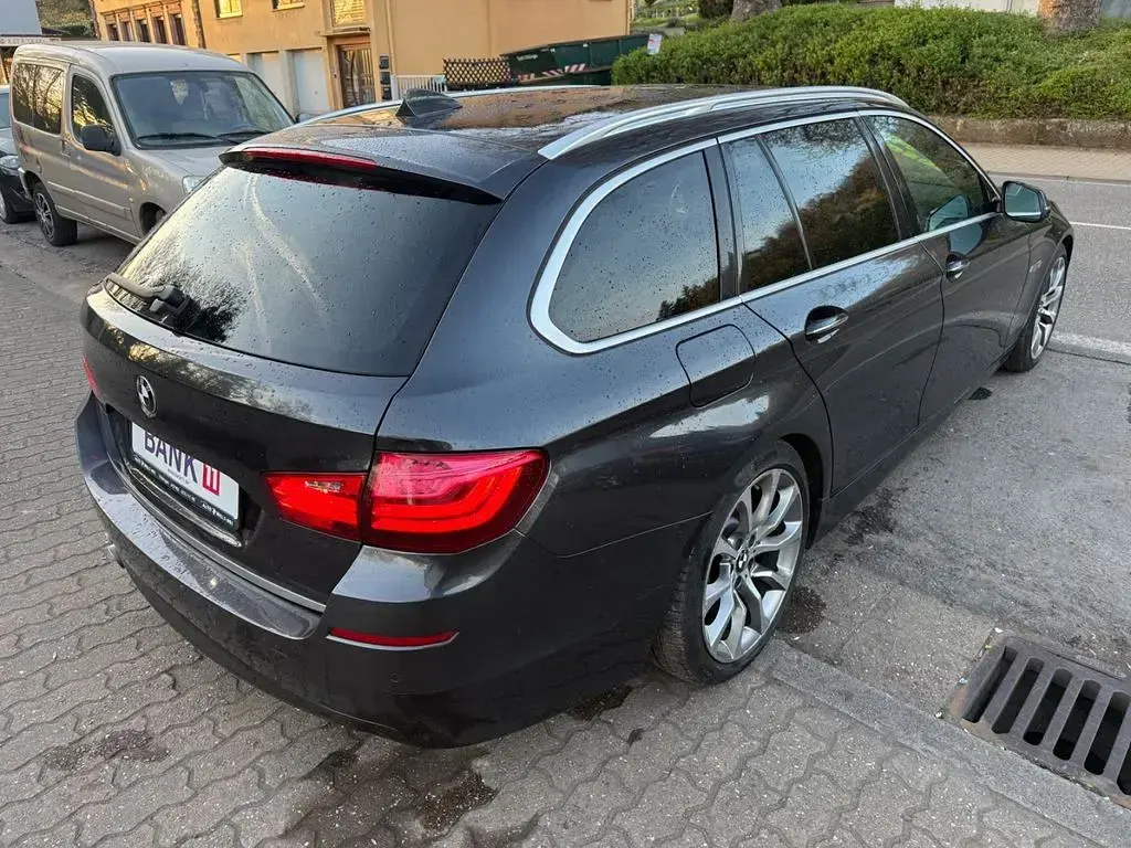 Käytetty BMW 525 Performance 218 HP (160 kW) 2014 Harmaa Farmari