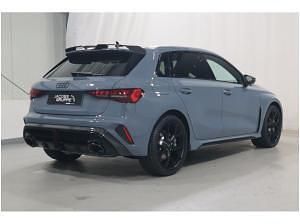Neu Audi RS3 400 PS (294 kW) 2026 Grau (grau / kemoragrau) Limousine