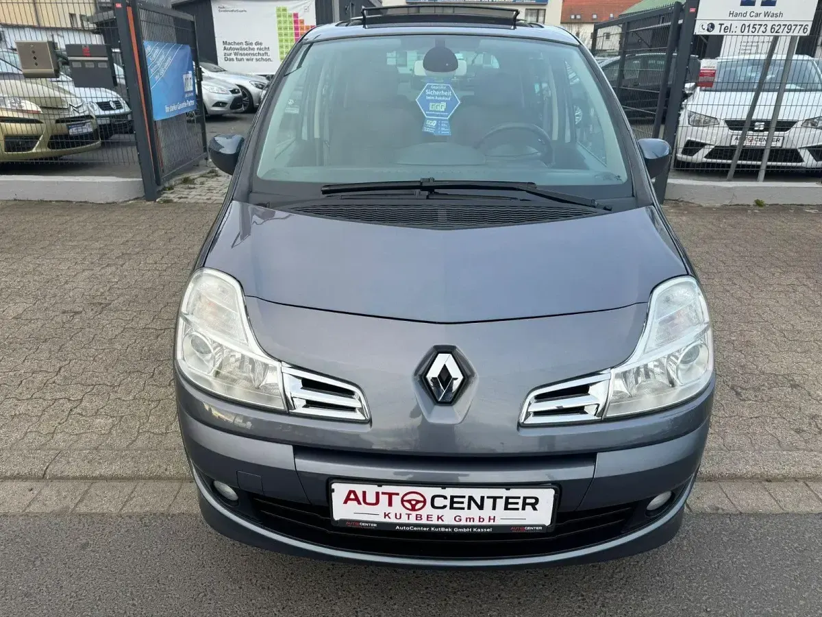 Second-hand Renault Modus Dynamique 101 CP (74 kW) 2011 Gri Monovolum