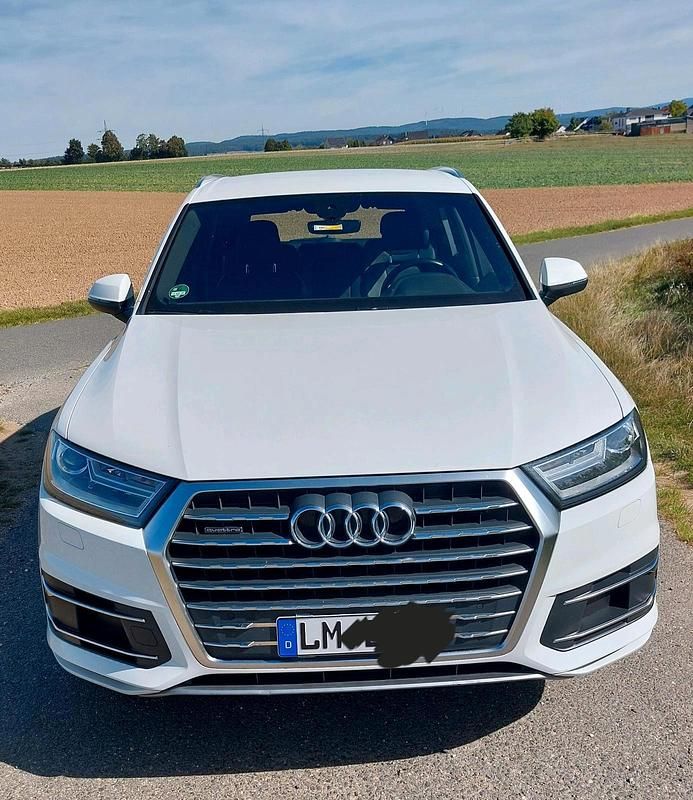 Weiß Gebraucht 2018 Audi Q7 SUV | 35.900 € (Superpreis) - Bild 1/4