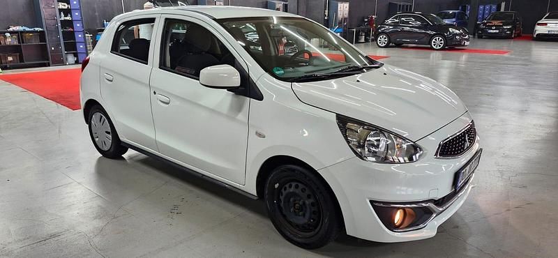 Weiß Gebraucht 2017 Mitsubishi Space Star Kleinwagen | 3.699 € (Guter Preis) - Bild 1/4