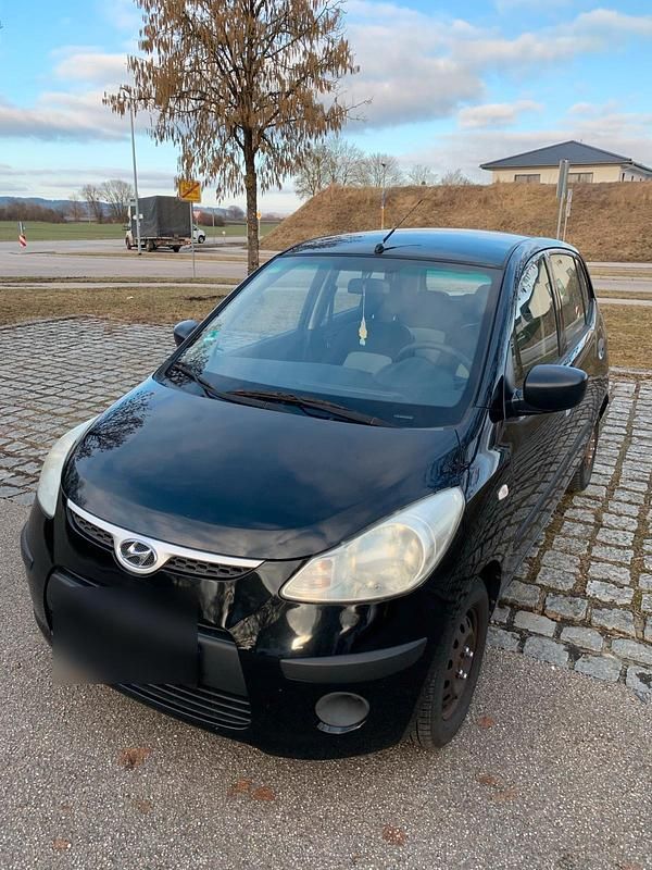 Gebraucht Hyundai i10 67 PS (49 kW) 2010 Schwarz Kleinwagen