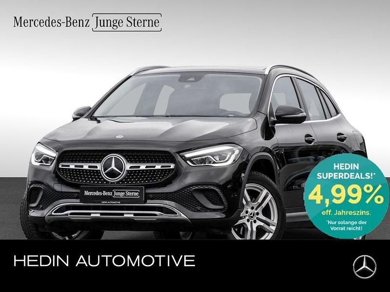 Schwarz Gebraucht 2022 Mercedes GLA200 Progressive SUV | 35.900 € (Etwas zu teuer) - Bild 1/4
