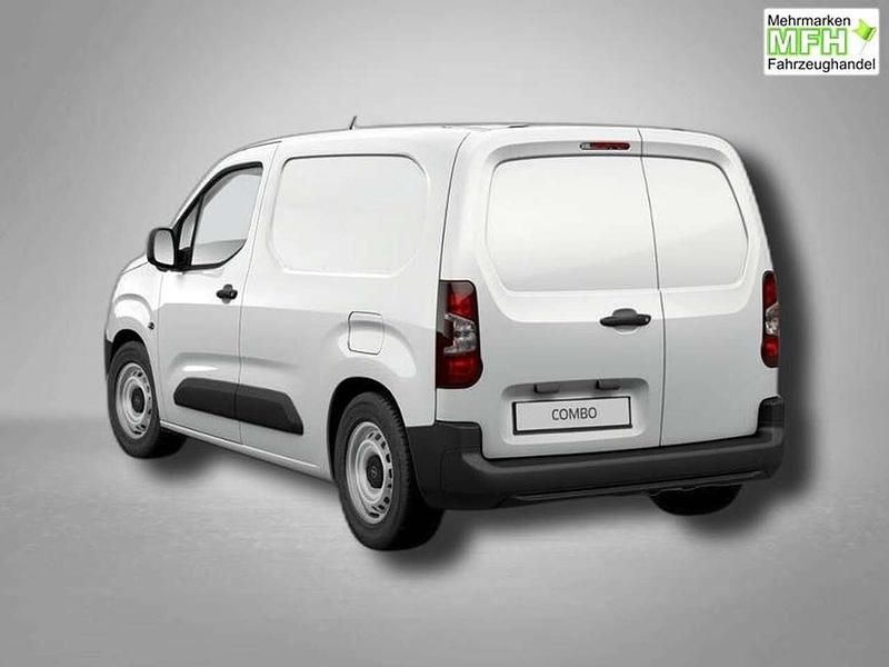 Gebraucht Opel Combo 102 PS (75 kW) 2025 Kaolin weiß Van / Kleinbus