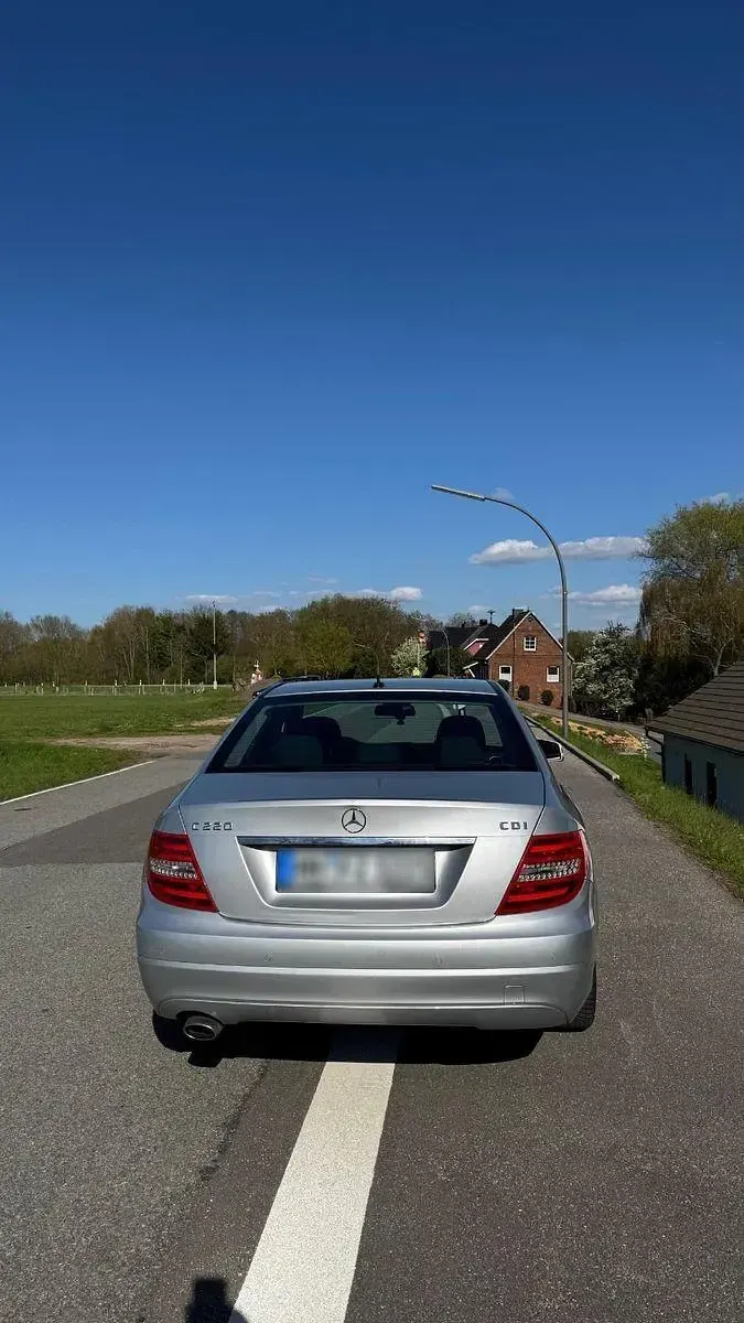 Gebraucht Mercedes C220 170 PS (125 kW) 2012 Silber Limousine