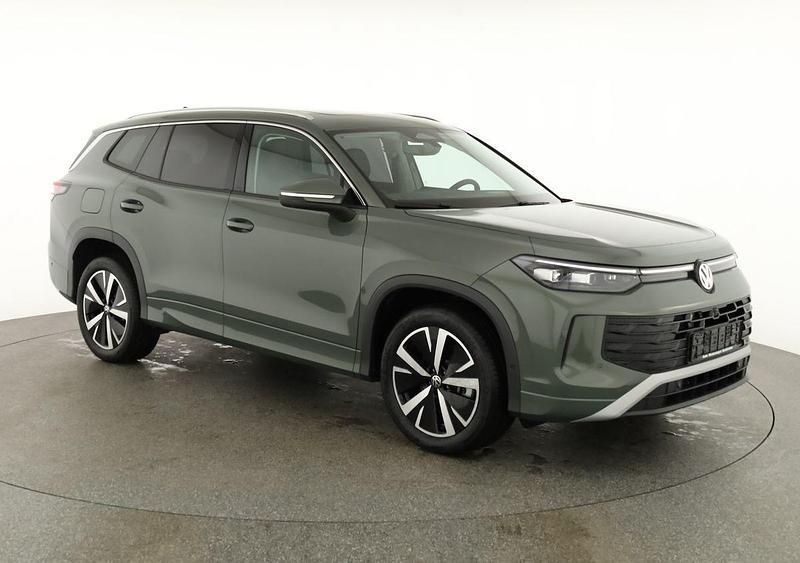 Neu VW Tayron Life 204 PS (150 kW) 2025 Cipressino grün metallic SUV