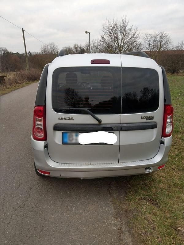 Gebraucht Dacia Logan MCV 105 PS (77 kW) 2010 Silber Kombi