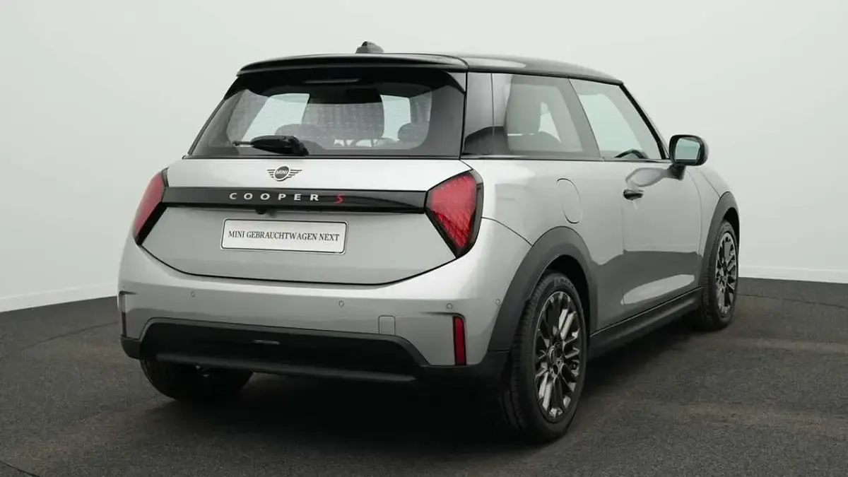 Second-hand Mini Cooper S Classic 204 CP (150 kW) 2024 Gri Hatchback