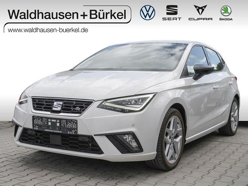 Weiß Gebraucht 2021 Seat Ibiza Beats Limousine | 17.750 € (Fairer Preis) - Bild 1/4