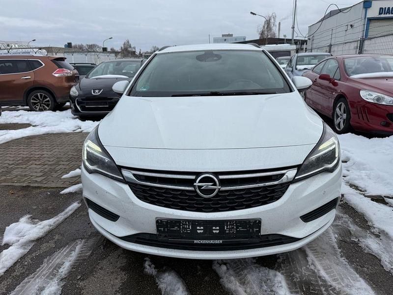 Weiß Gebraucht 2017 Opel Astra Edition Kombi | 4.200 € (Fairer Preis) - Bild 1/4