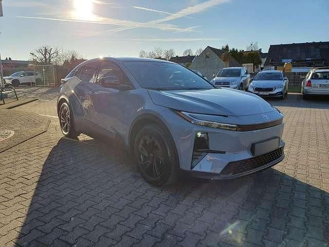Neu Toyota C-HR+ 164 kW (224 PS) 2026 Silber metallic SUV