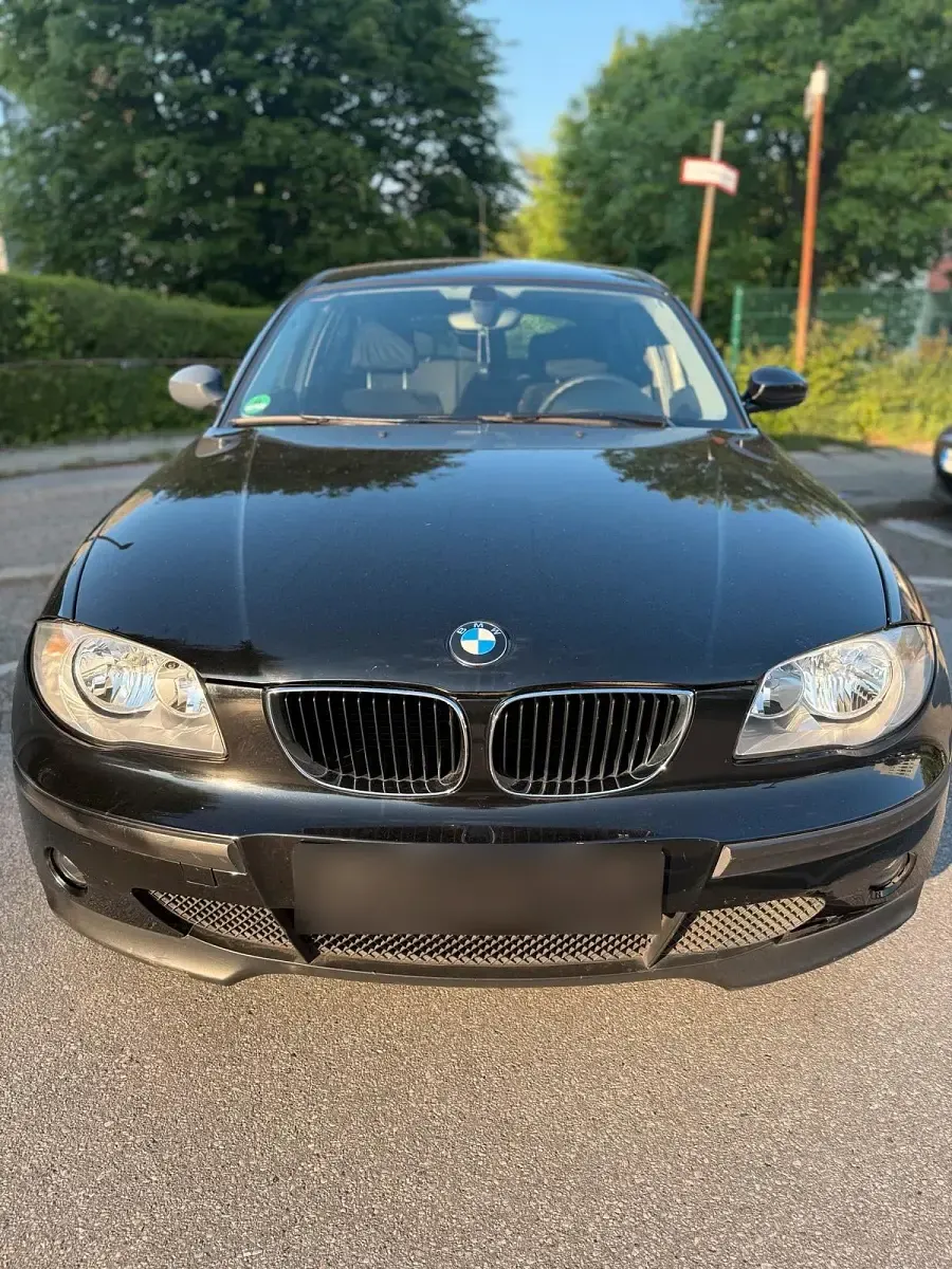 Gebraucht BMW 116 115 PS (84 kW) 2005 Schwarz Kleinwagen