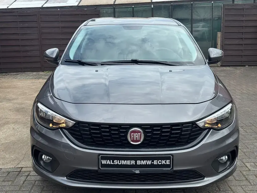 Gebraucht Fiat Tipo Pop 95 PS (69 kW) 2019 Grau Limousine