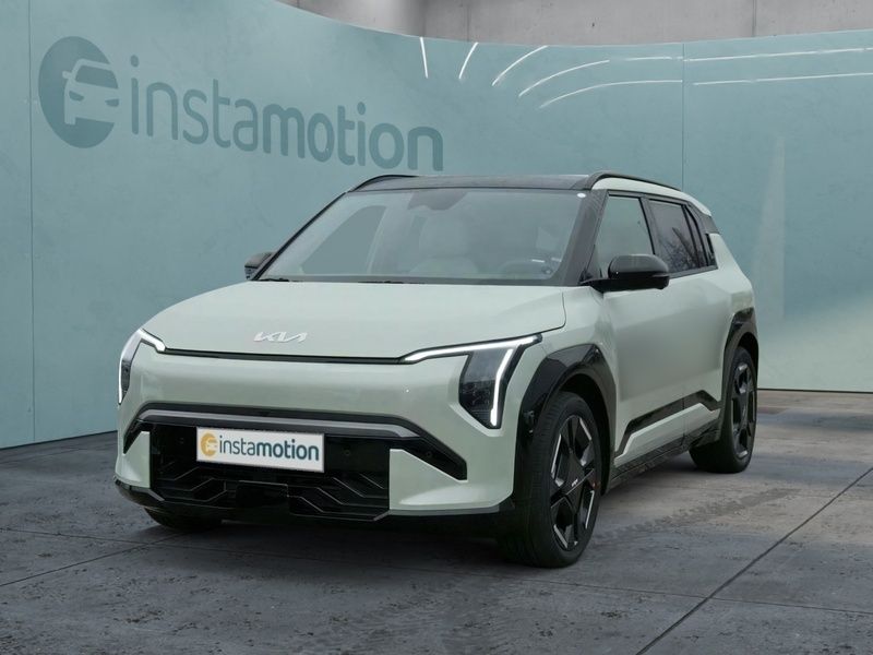 Grün Gebraucht 2024 Kia EV3 4 SUV | 24.950 € - Bild 1/3