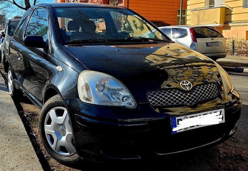 Gebraucht Toyota Yaris 86 PS (63 kW) 2004 Schwarz Kleinwagen