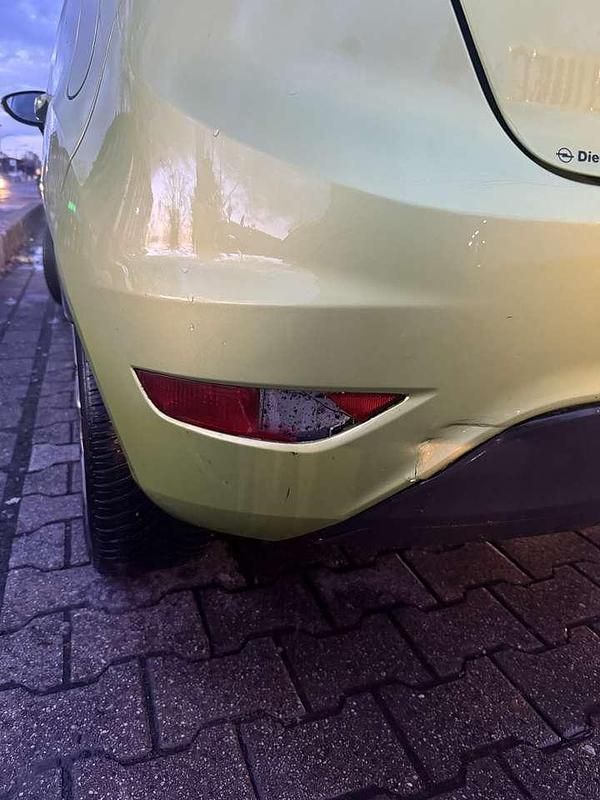 Gebraucht Ford Fiesta Titanium 82 PS (60 kW) 2008 Kleinwagen