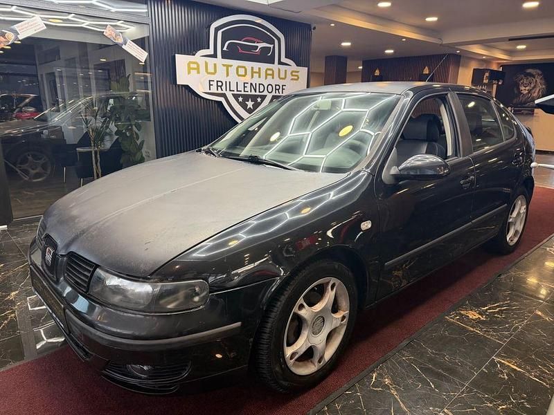 Schwarz Gebraucht 2003 Seat Leon Stella Limousine | 1.450 € (Fairer Preis) - Bild 1/4