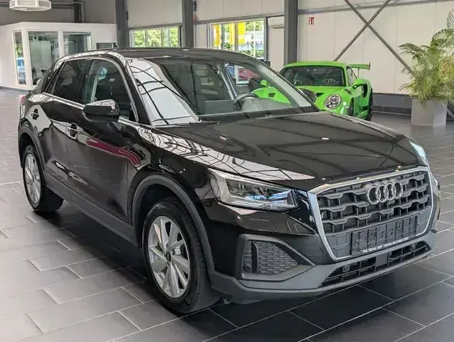 Gebraucht Audi Q2 160 PS (117 kW) 2022 Schwarz SUV